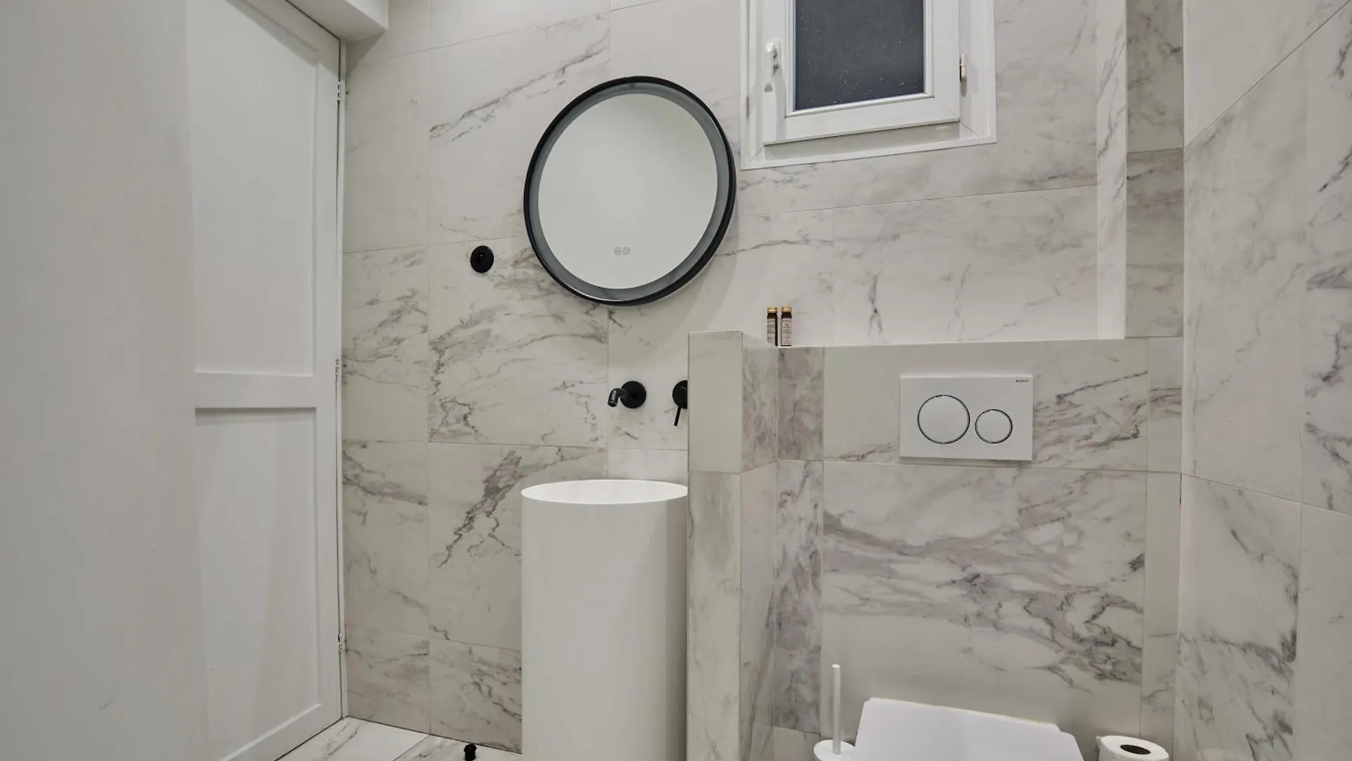 Magnificent Apartment - 3Br- 8P - Batignolles Parijs