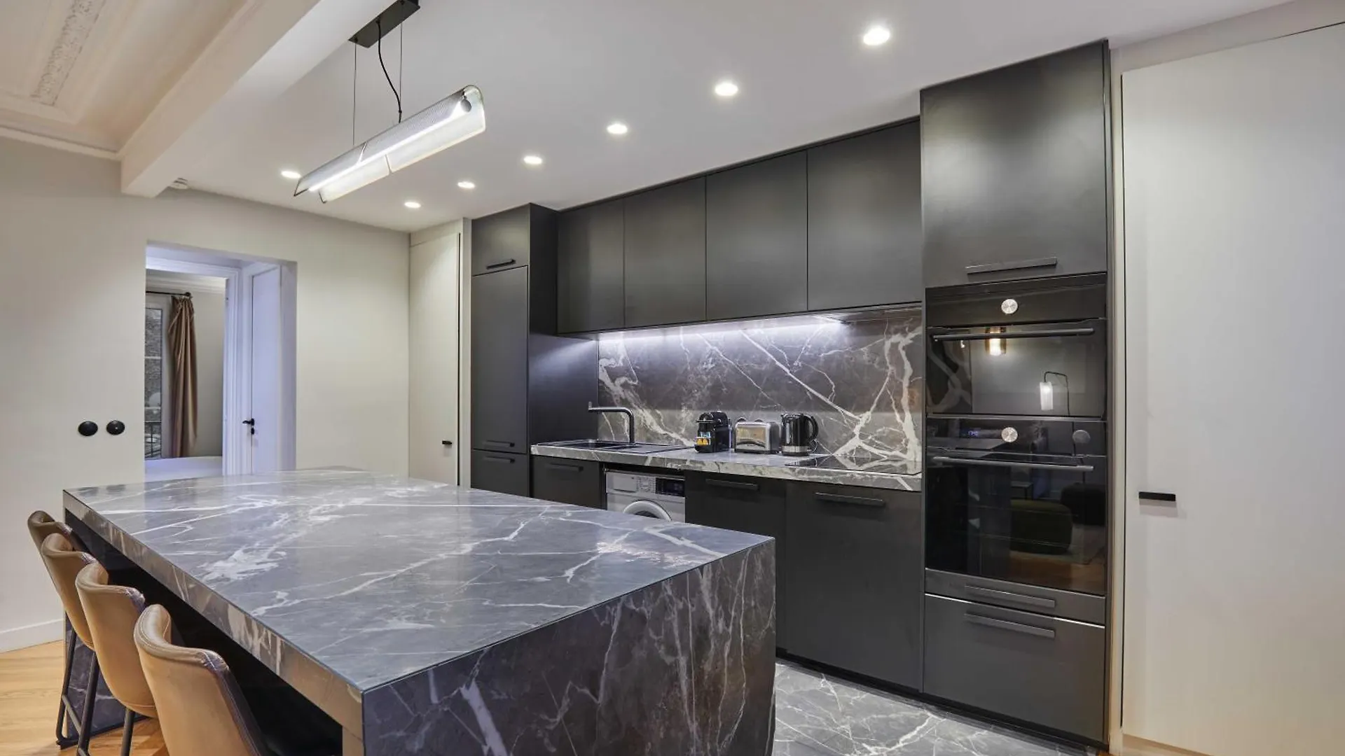 Magnificent Apartment - 3Br- 8P - Batignolles باريس 0*,