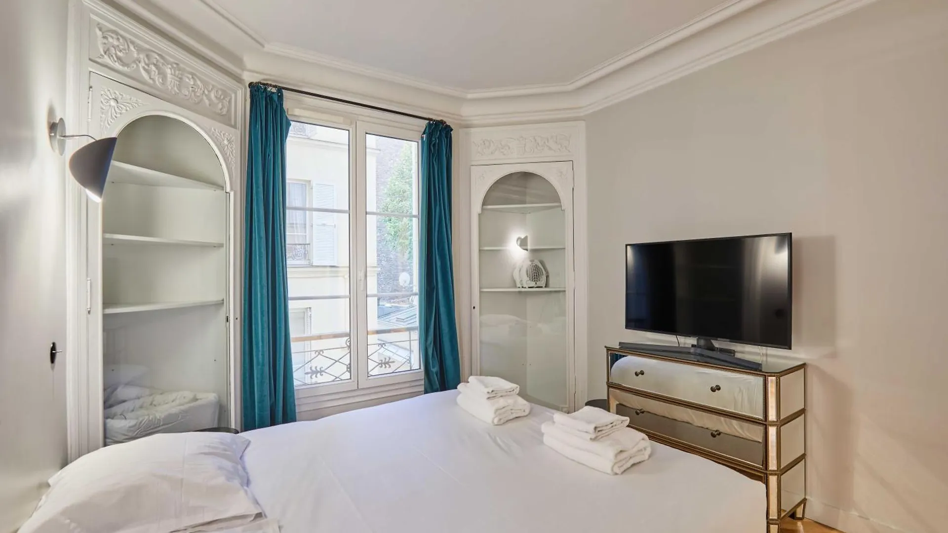 Appartement CMG Batignolles/ Mairie du 17ème à Paris